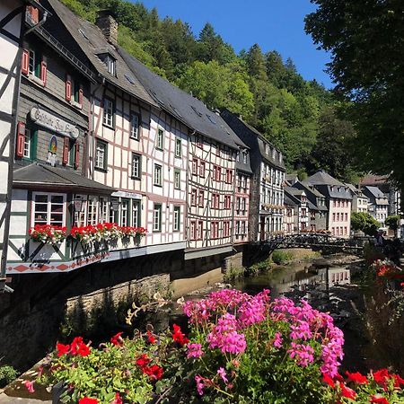 Apartment Am Fluss Im Haus An Der Rur モンシャウ エクステリア 写真