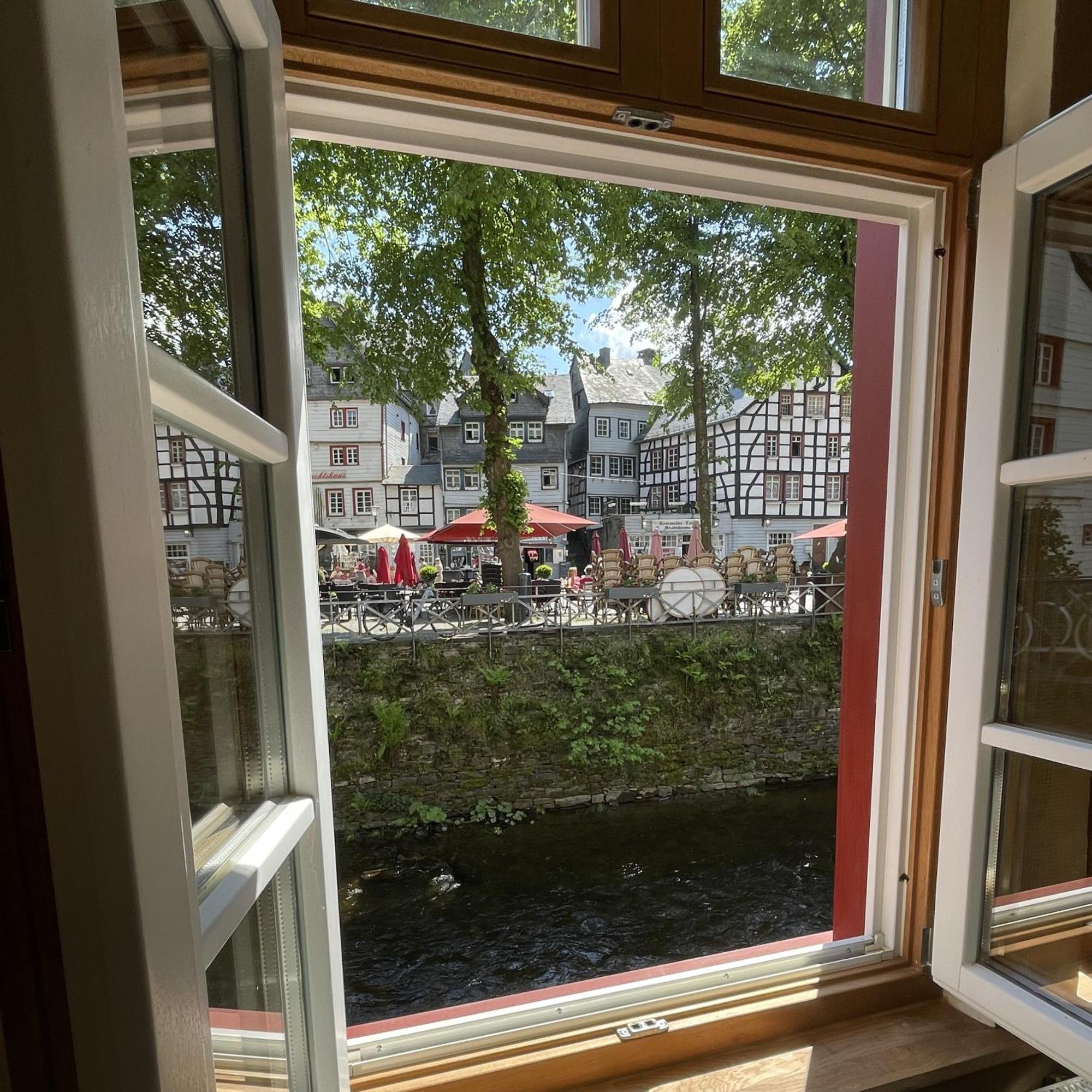 Apartment Am Fluss Im Haus An Der Rur モンシャウ エクステリア 写真